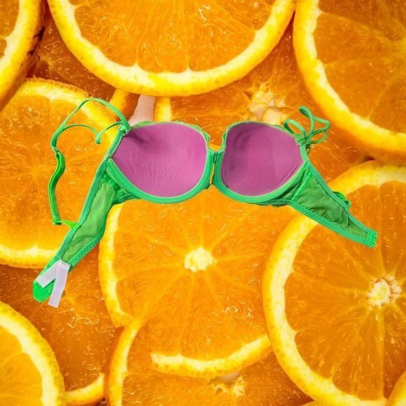 Victoria's Secret Date Pushup 32C - Picture 4 of 6